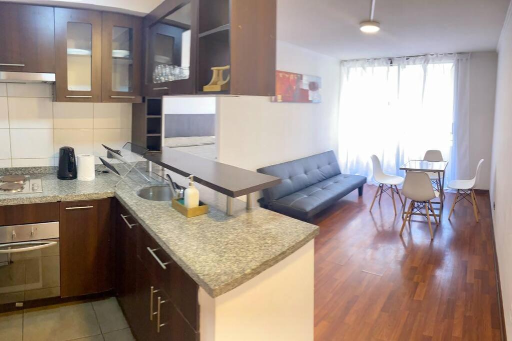 Excelente Ubicacion Y Comodo Depto En El Centro Santiago Dış mekan fotoğraf
